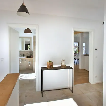 Apartment Chalethaus-chiemsee - 148qm Garten-chaletwohnung Am Chiemsee - Neubau